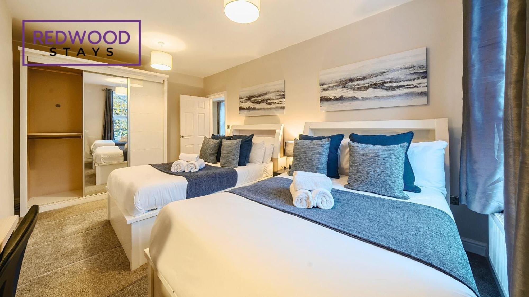 Newly Refurbished Spacious Serviced Apartment For Contractors And Families, Free Wifi & Netflix By Redwood Stays Farnborough  Kültér fotó
